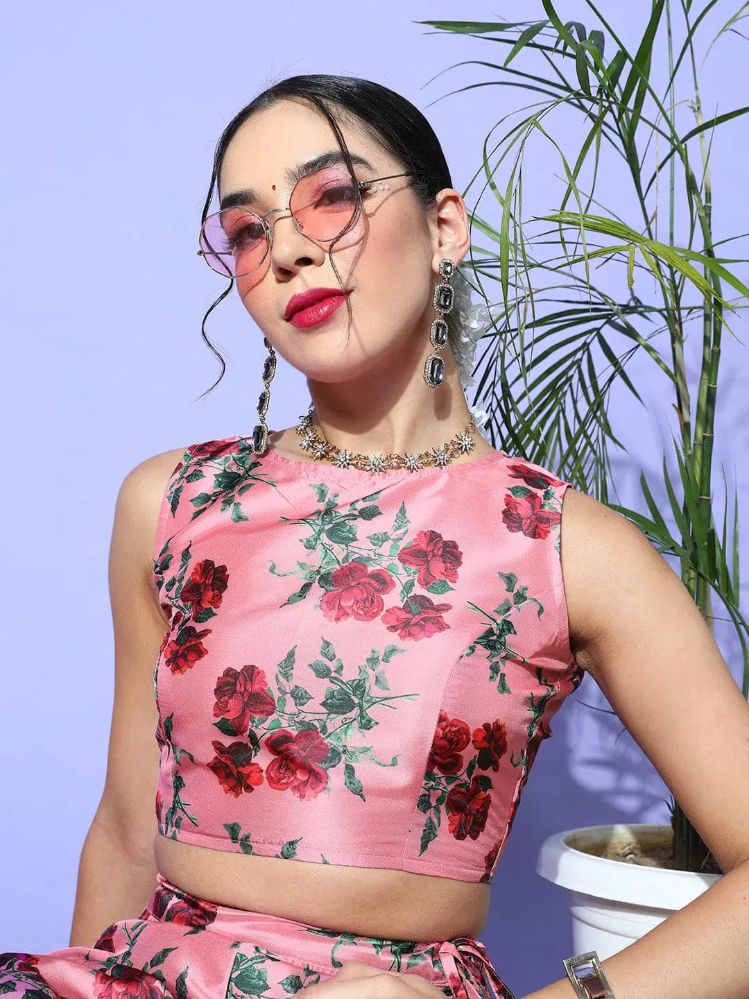 Women Pink Floral Sleeveless Crop Top Welt Pockets Slit Pockets Flap Pockets