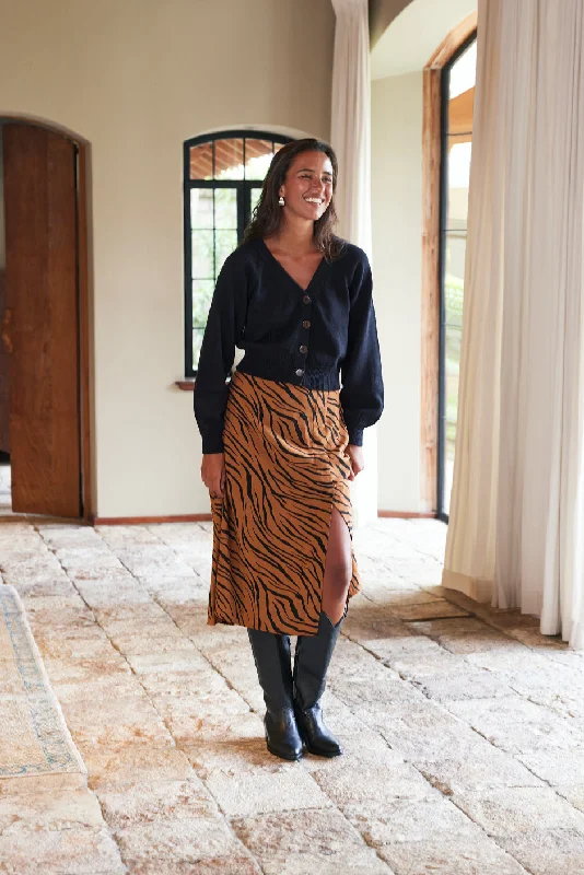 Greta Cardigan in Black Wool Fabric Cashmere Fabric Tweed Fabric