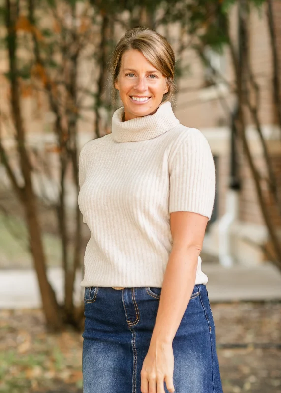 Kinley Turtleneck Short Sleeve Sweater Tailored Straight A-Line
