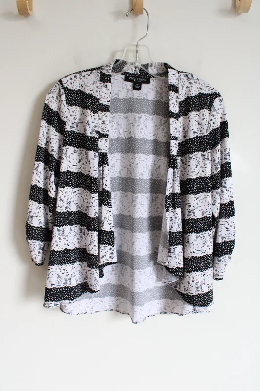 Perceptions Black & White Lace Cardigan | 6 Petite Zippered Front Buttoned Front Snap Front